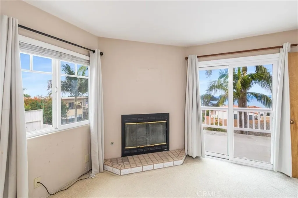 4377 Piedmont Drive, San Diego, CA 92107 4377 Piedmont Drive, San Diego, CA 92107