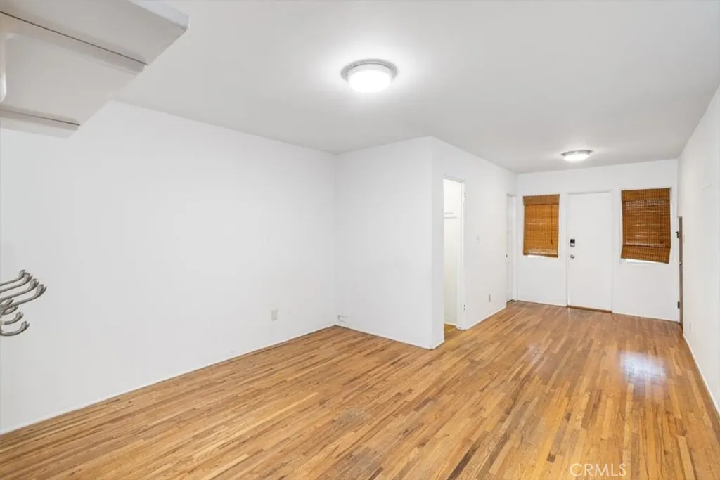 4377 Piedmont Drive, San Diego, CA 92107 4377 Piedmont Drive, San Diego, CA 92107