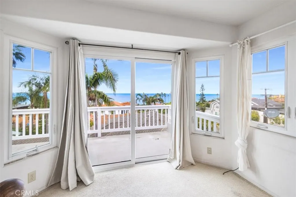 4377 Piedmont Drive, San Diego, CA 92107 4377 Piedmont Drive, San Diego, CA 92107