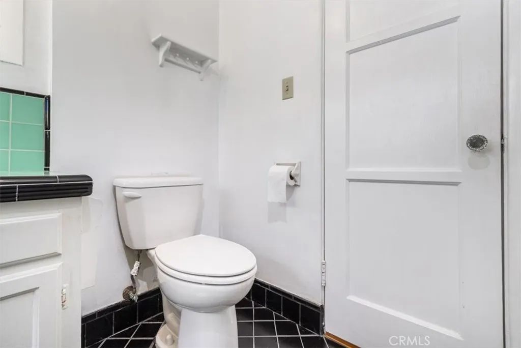 4377 Piedmont Drive, San Diego, CA 92107 4377 Piedmont Drive, San Diego, CA 92107