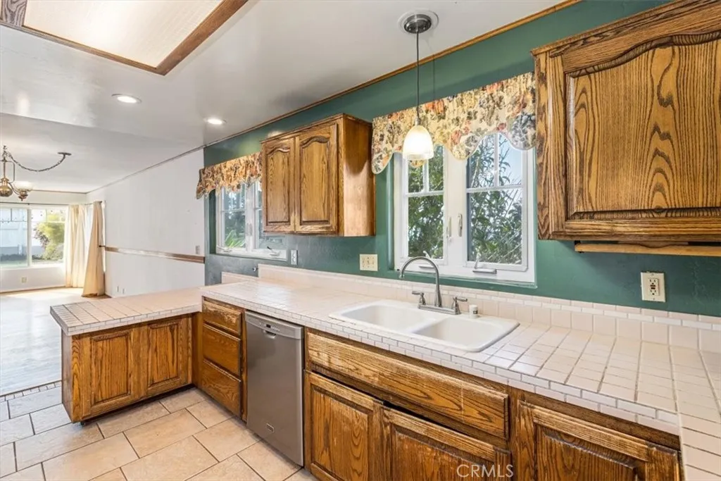 4377 Piedmont Drive, San Diego, CA 92107 4377 Piedmont Drive, San Diego, CA 92107