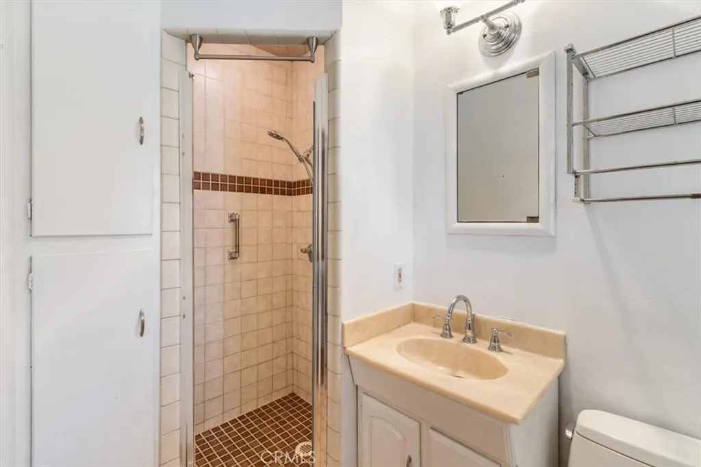 4377 Piedmont Drive, San Diego, CA 92107 4377 Piedmont Drive, San Diego, CA 92107