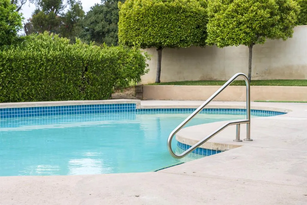 1444 Rodeo dr., La Jolla, CA 92037 1444 Rodeo dr., La Jolla, CA 92037