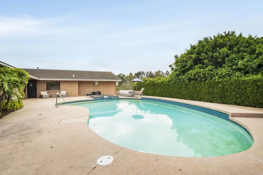 1444 Rodeo dr., La Jolla, CA 92037 1444 Rodeo dr., La Jolla, CA 92037
