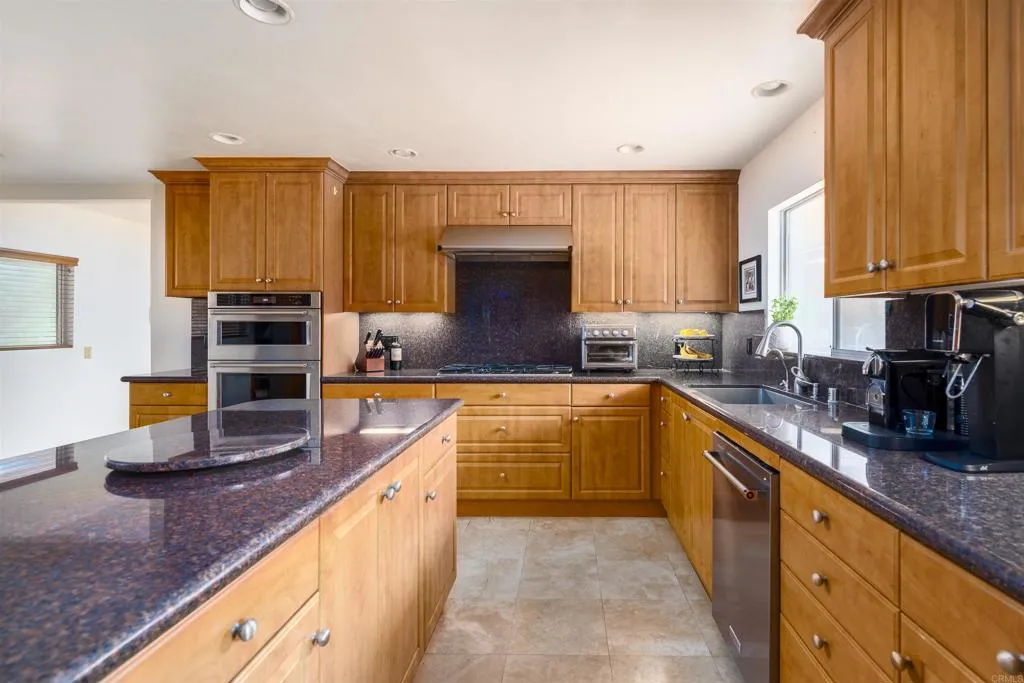 1444 Rodeo dr., La Jolla, CA 92037 1444 Rodeo dr., La Jolla, CA 92037