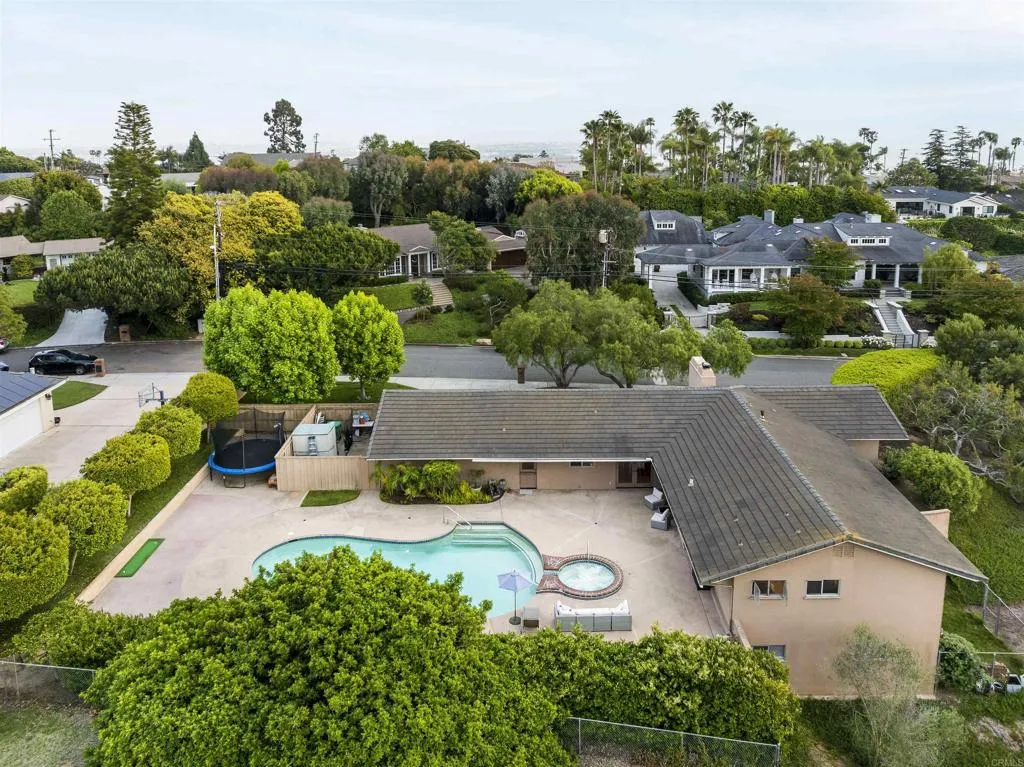 1444 Rodeo dr., La Jolla, CA 92037 1444 Rodeo dr., La Jolla, CA 92037