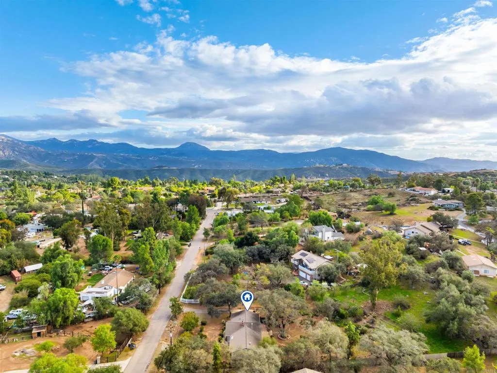 2240 Grace Lane, Alpine, CA 91901 2240 Grace Lane, Alpine, CA 91901