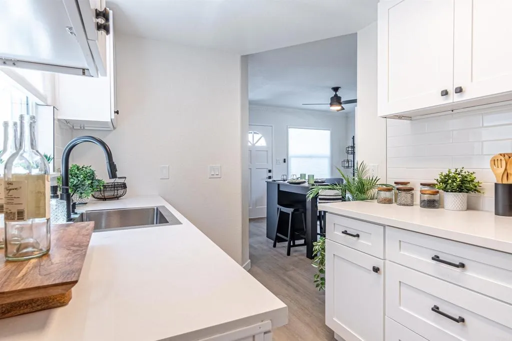 4421 49Th Street, San Diego, CA 92115
