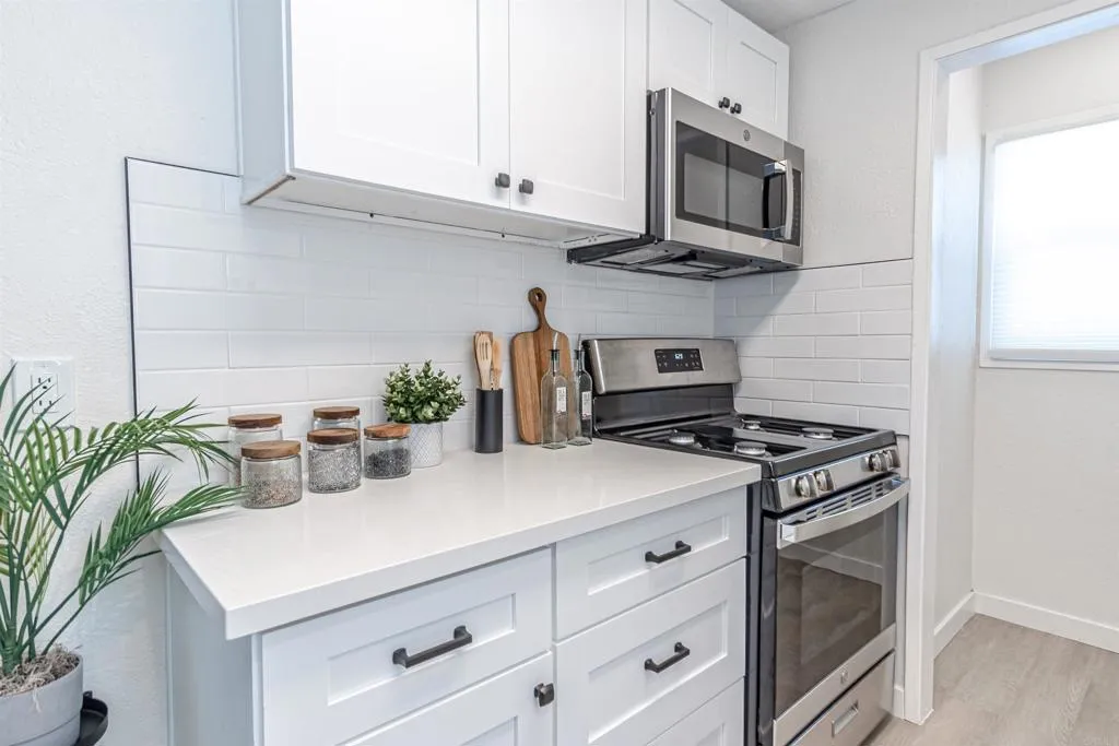 4421 49Th Street, San Diego, CA 92115