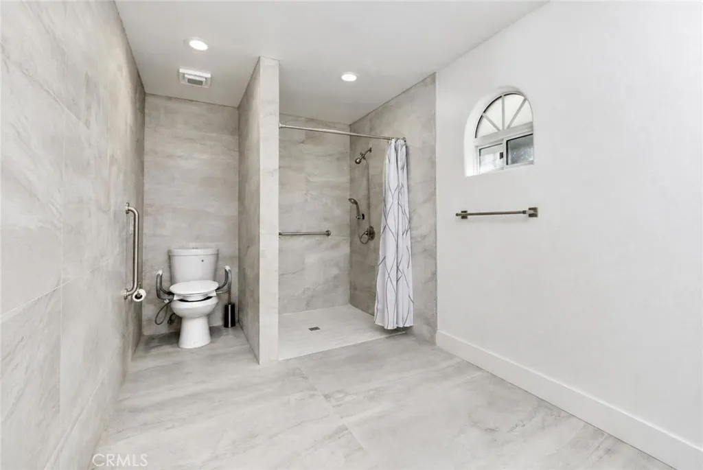https://cdn.realtyfeed.com/cdn/127/307106658/676326e7f7bfc898cd8ddb3a192ab603.webp
