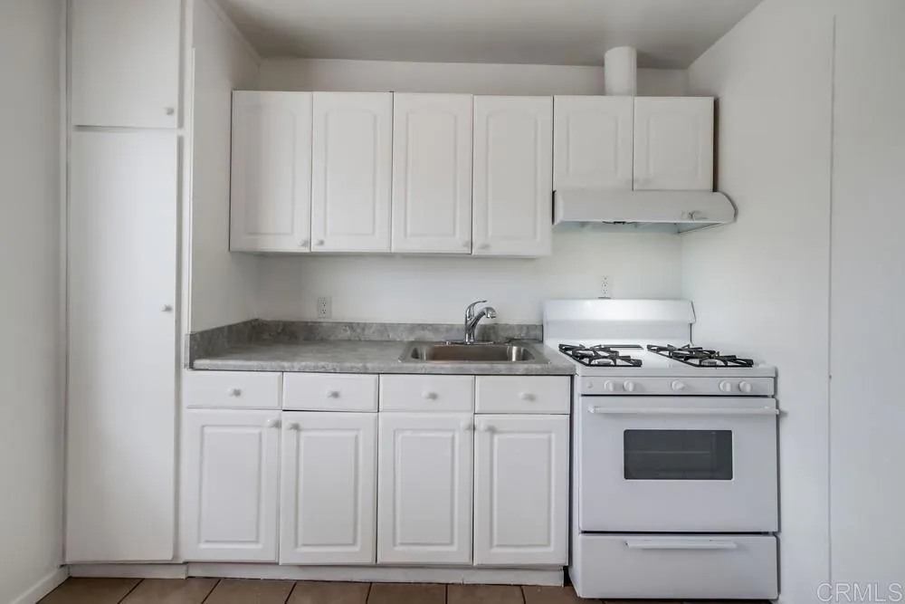 3950-52 C Street, San Diego, CA 92102