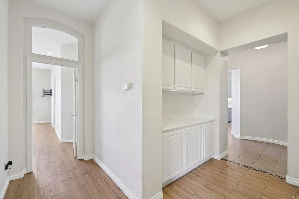 https://cdn.realtyfeed.com/cdn/127/307106710/4189d1f90d4344376d1eedf3e6f07669.webp