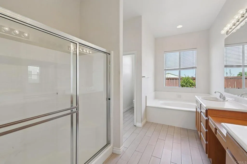 https://cdn.realtyfeed.com/cdn/127/307106710/6314ed8ce6e66510ebbe59474a677b6b.webp