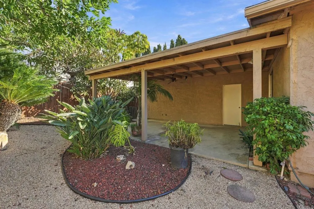 817 Crescent Drive, Vista, CA 92084 Backyard