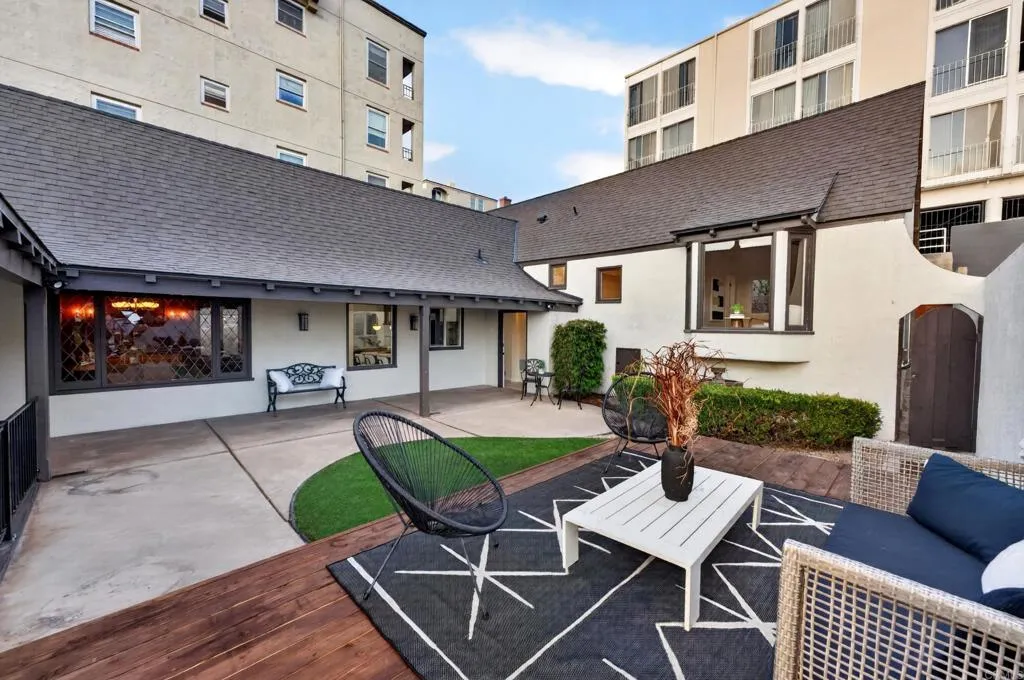 2421 Brant Street, San Diego, CA 92101