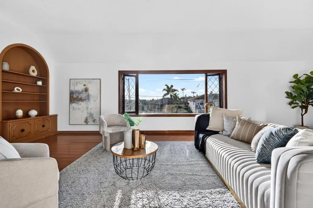 2421 Brant Street, San Diego, CA 92101