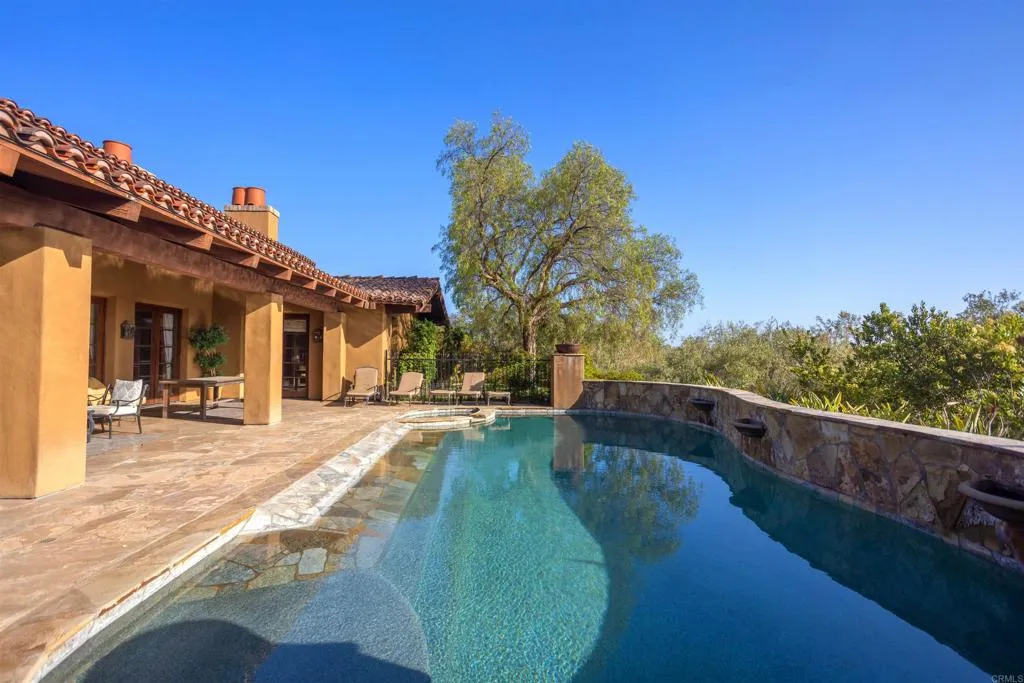 https://cdn.realtyfeed.com/cdn/127/307106800/bc0a9a2c421235f8f9e192c13095984c.webp