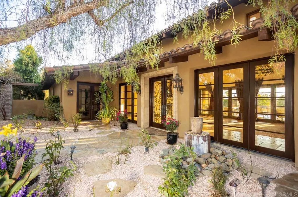https://cdn.realtyfeed.com/cdn/127/307106800/ccf2b3c0b84bd9bd0b7ec40d4809cefa.webp
