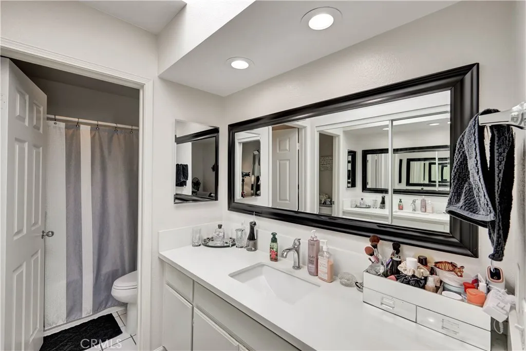 400 N Pacific Street, #221, Oceanside, CA 92054