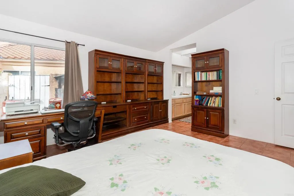 2219 Sawgrass Gln, Escondido, CA 92026