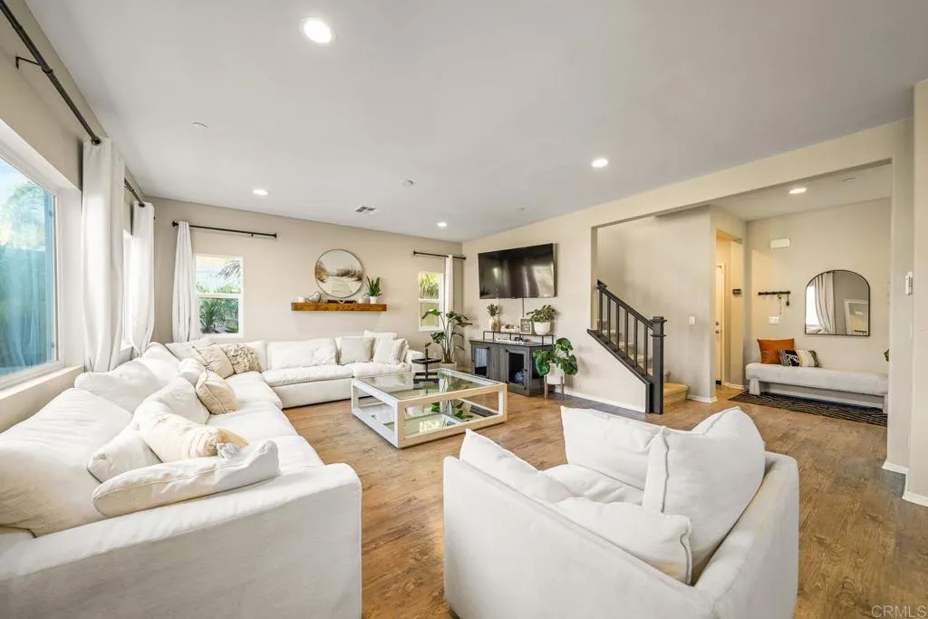 35540 Asturian Way, Fallbrook, CA 92028