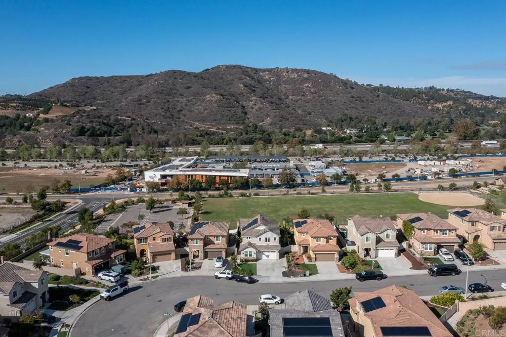 35540 Asturian Way, Fallbrook, CA 92028