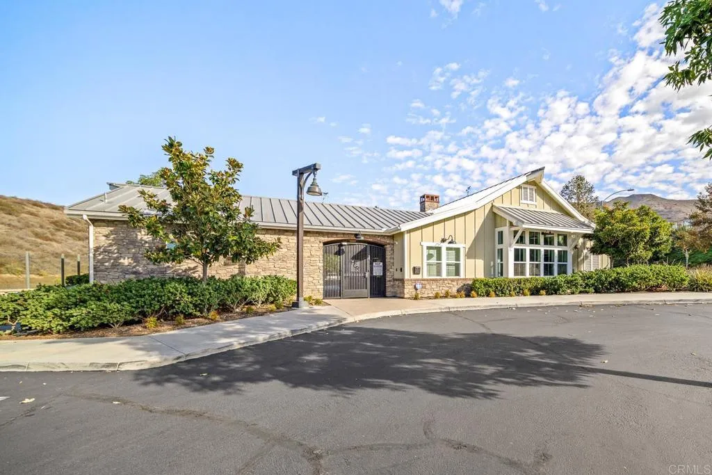 35540 Asturian Way, Fallbrook, CA 92028