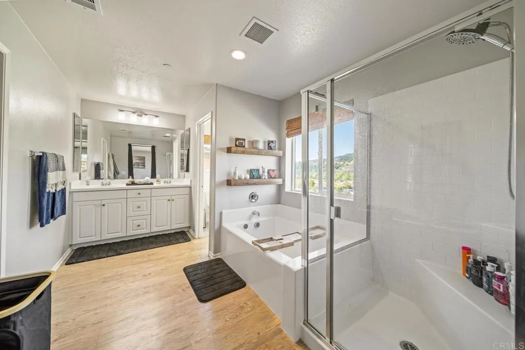 35540 Asturian Way, Fallbrook, CA 92028