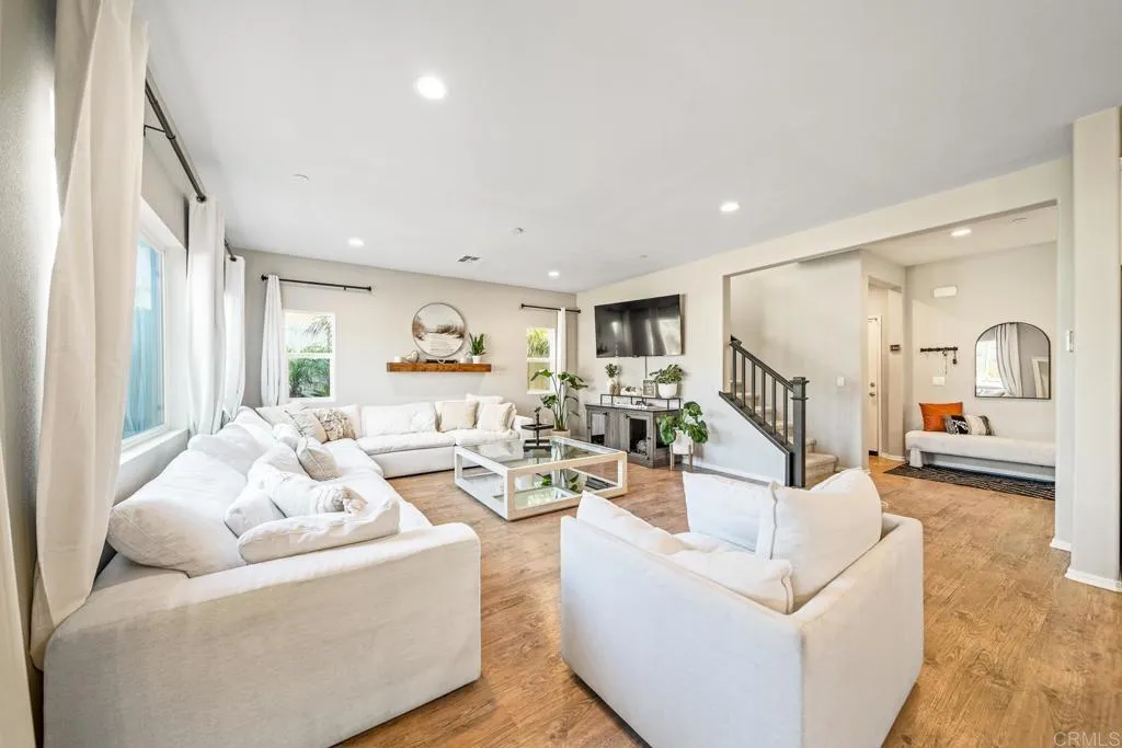 35540 Asturian Way, Fallbrook, CA 92028
