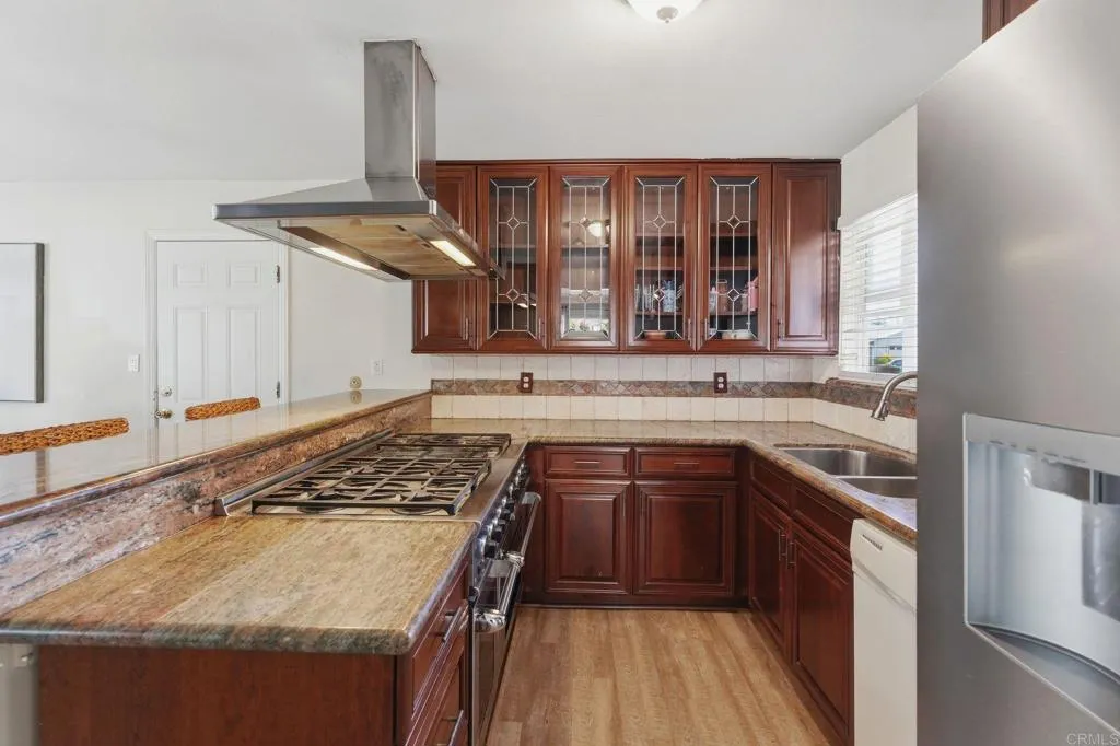 1318 Hermes Court, San Diego, CA 92154 1318 Hermes Court, San Diego, CA 92154
