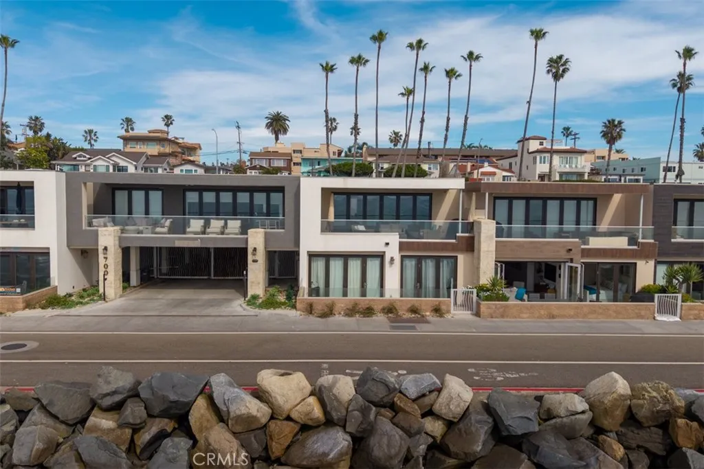 700 S The Strand, #106, Oceanside, CA 92054 700 S The Strand, #106, Oceanside, CA 92054