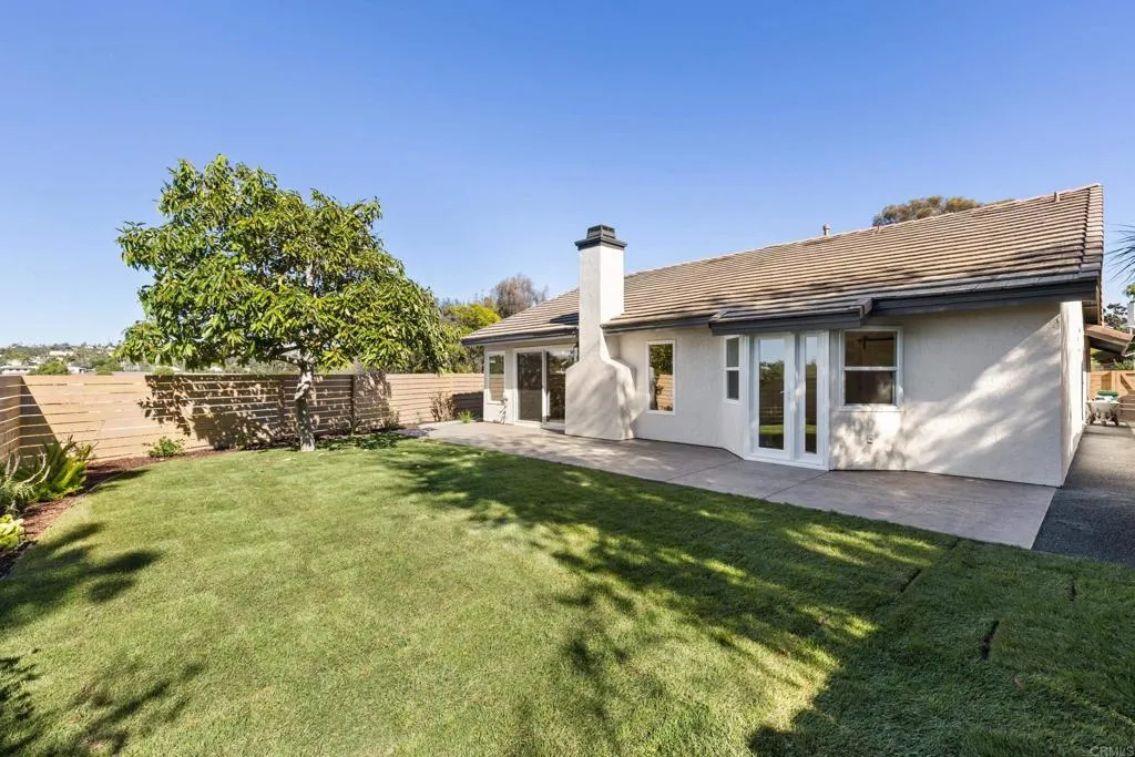 7905 Calle Posada, Carlsbad, CA 92009