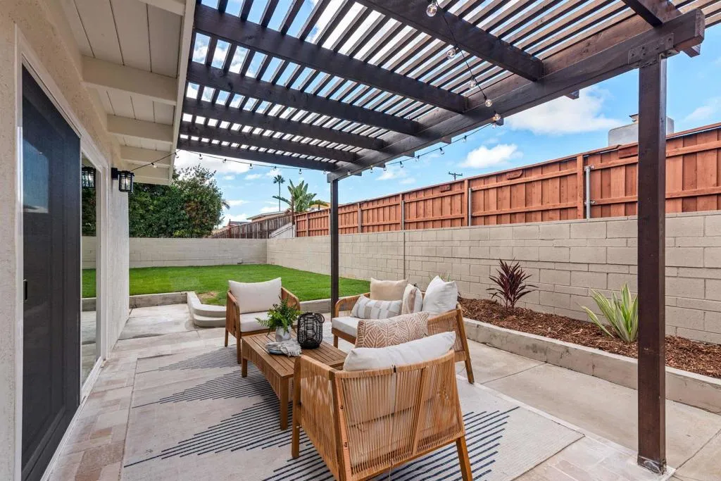 https://cdn.realtyfeed.com/cdn/127/307107036/5f308d10c554a04cac9b34ec5b0ceca6.webp