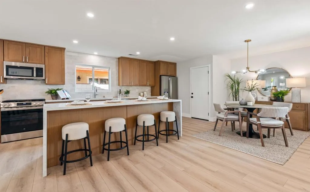 https://cdn.realtyfeed.com/cdn/127/307107036/9e8b7afd2d36b99119a391eebc37ee58.webp