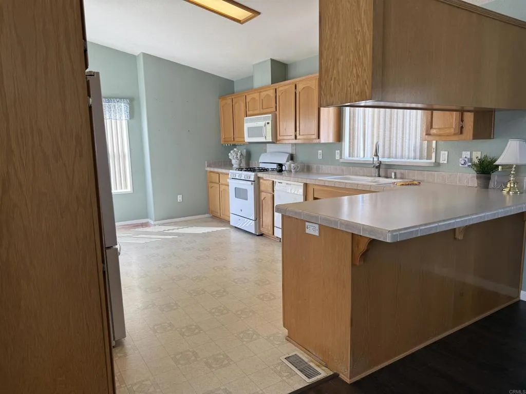 1401 El Norte Parkway, #SPC 276, San Marcos, CA 92069 1401 El Norte Parkway, #SPC 276, San Marcos, CA 92069