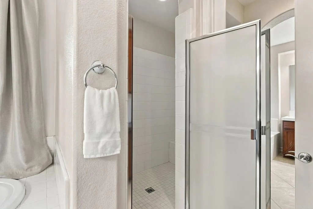 7767 Calle Andar, Carlsbad, CA 92009