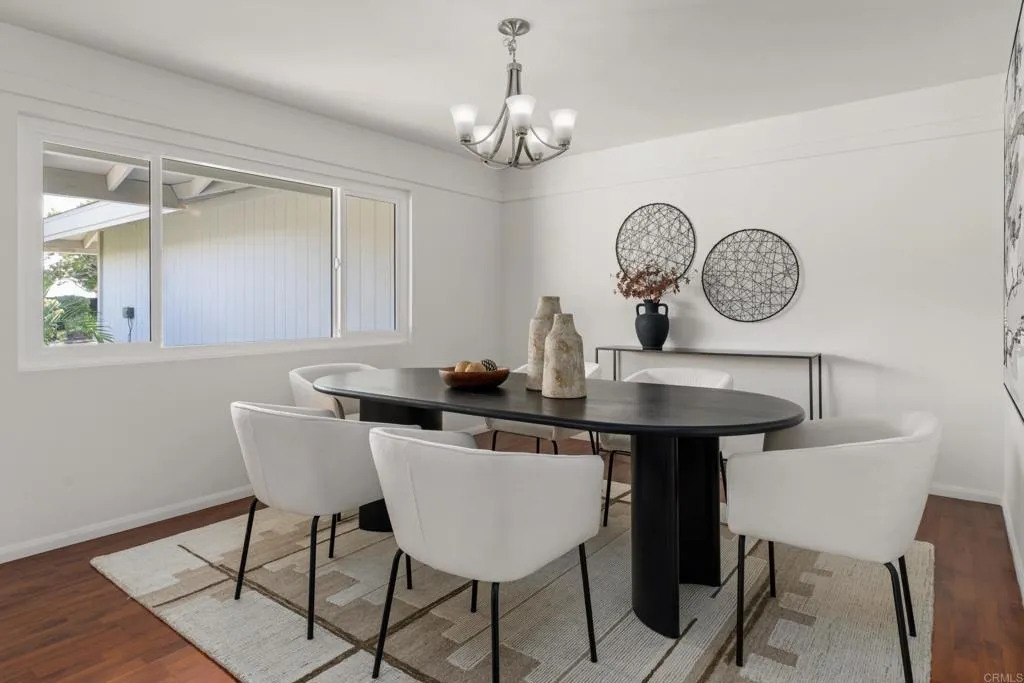 8720 Nottingham Place, La Jolla, CA 92037
