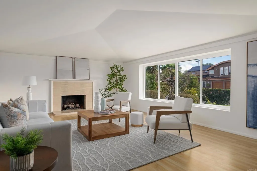 8720 Nottingham Place, La Jolla, CA 92037