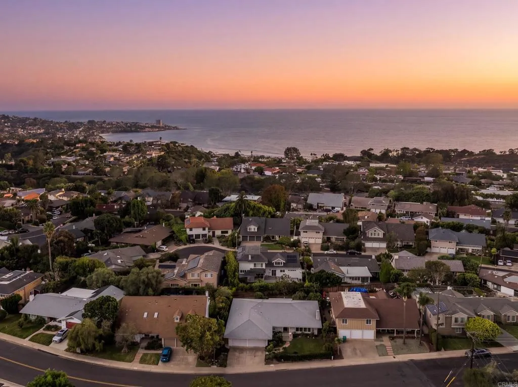 8720 Nottingham Place, La Jolla, CA 92037