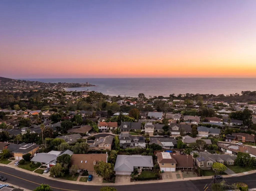 8720 Nottingham Place, La Jolla, CA 92037