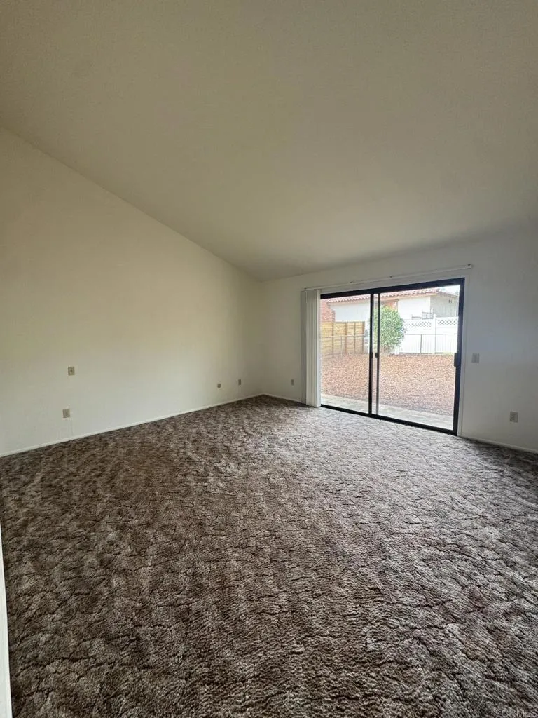 1906 Odell Circle, Vista, CA 92084