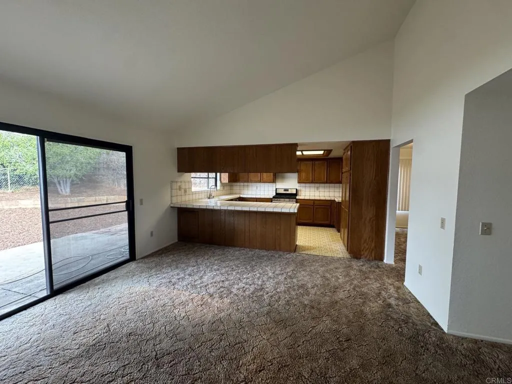 1906 Odell Circle, Vista, CA 92084