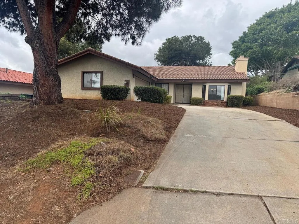 1906 Odell Circle, Vista, CA 92084
