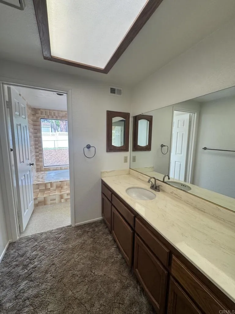 1906 Odell Circle, Vista, CA 92084