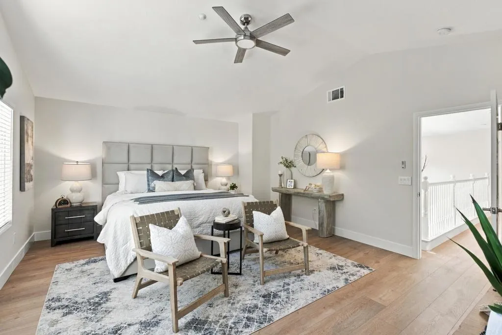 5595 Foxtail Loop, Carlsbad, CA 92010 5595 Foxtail Loop, Carlsbad, CA 92010