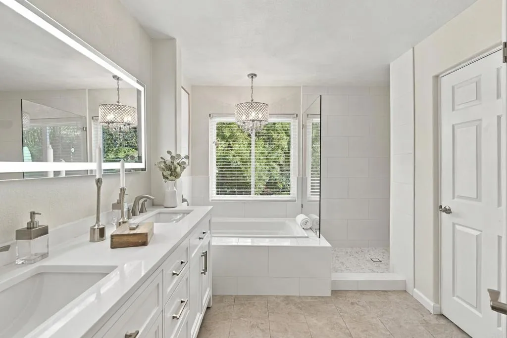 5595 Foxtail Loop, Carlsbad, CA 92010 5595 Foxtail Loop, Carlsbad, CA 92010