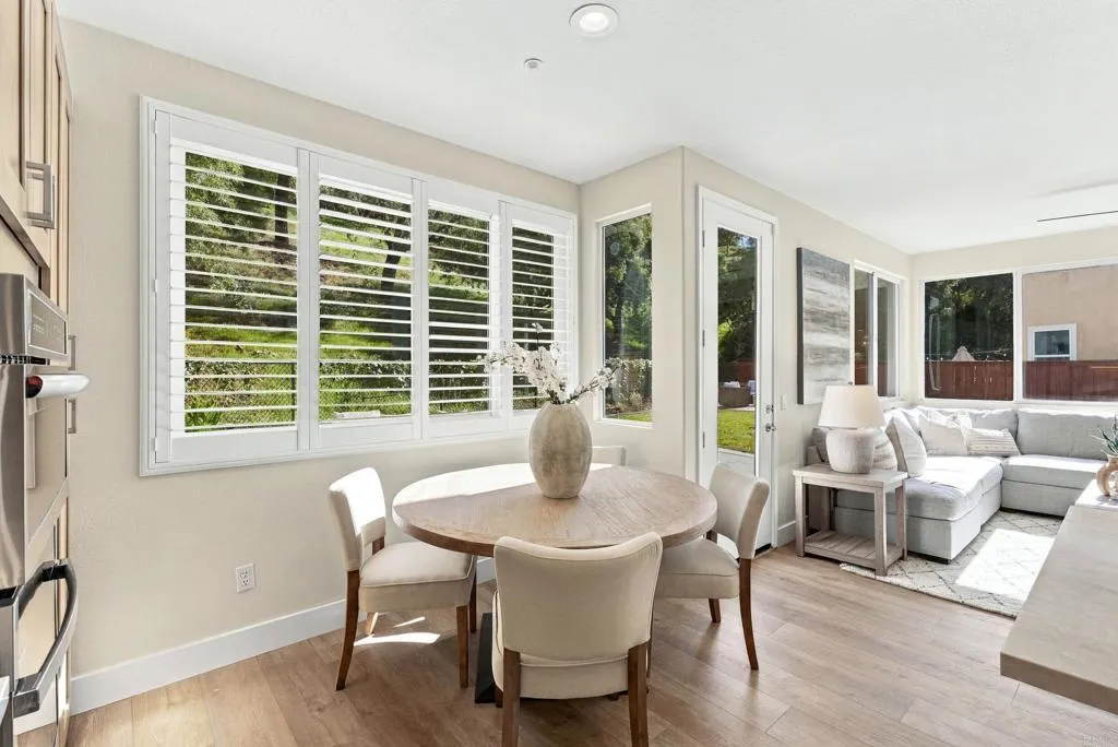 5595 Foxtail Loop, Carlsbad, CA 92010 5595 Foxtail Loop, Carlsbad, CA 92010
