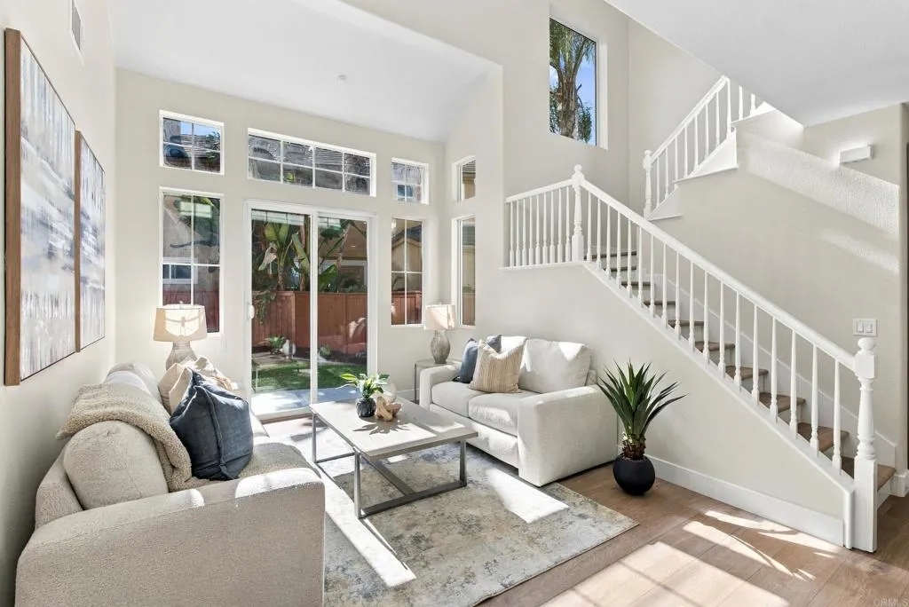 5595 Foxtail Loop, Carlsbad, CA 92010 5595 Foxtail Loop, Carlsbad, CA 92010