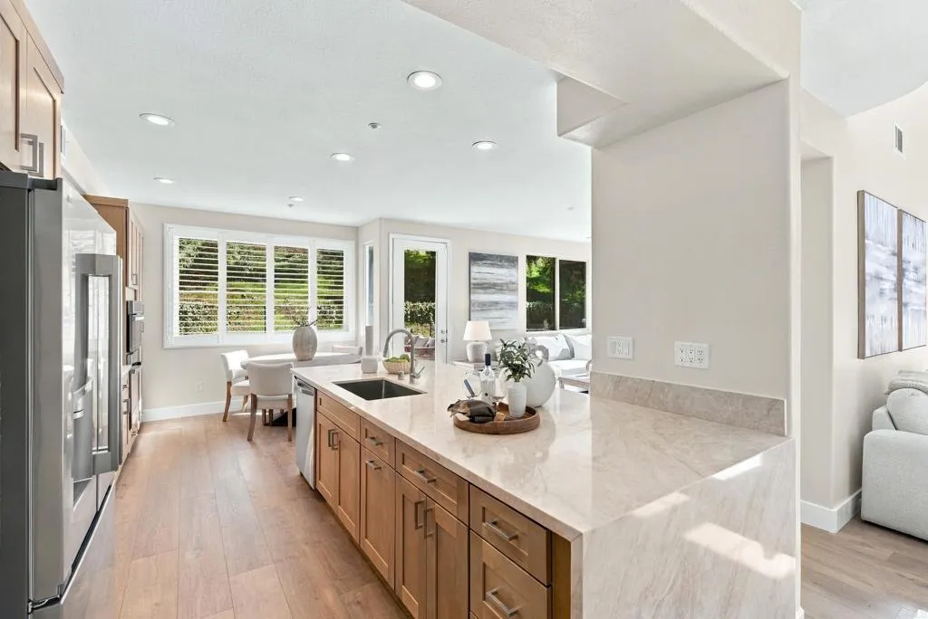 5595 Foxtail Loop, Carlsbad, CA 92010 5595 Foxtail Loop, Carlsbad, CA 92010
