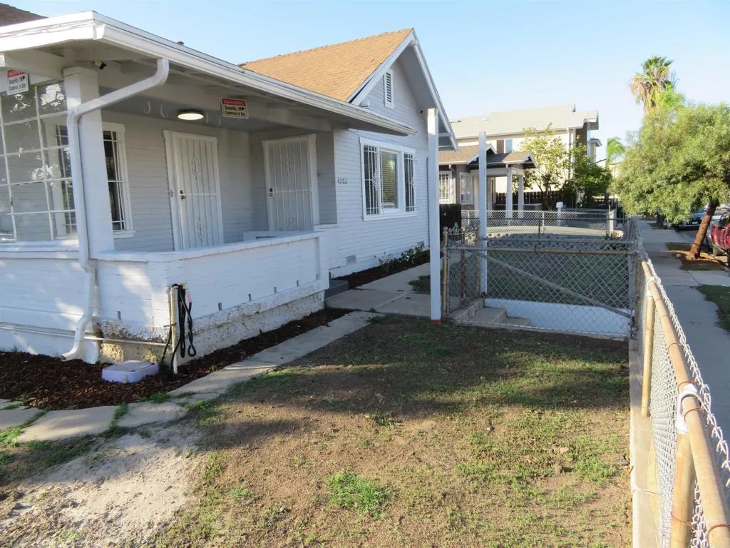 4202 43rd Street, San Diego, CA 92105 4202 43rd Street, San Diego, CA 92105